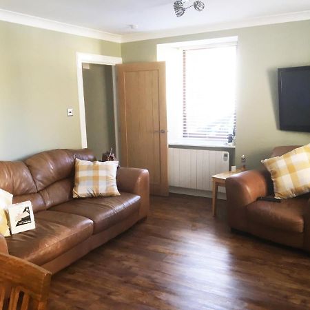1 St Ellas House Apartment Аймът Екстериор снимка