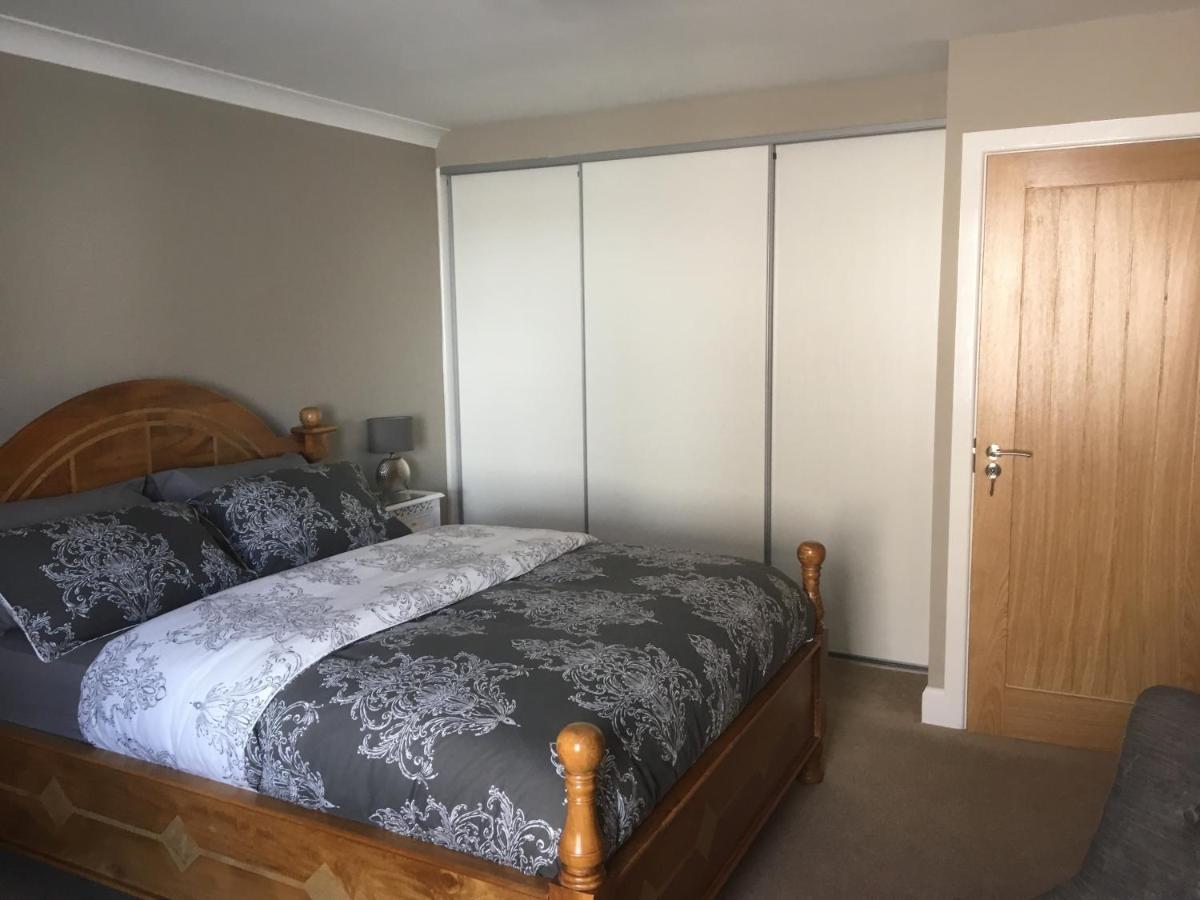 1 St Ellas House Apartment Аймът Екстериор снимка